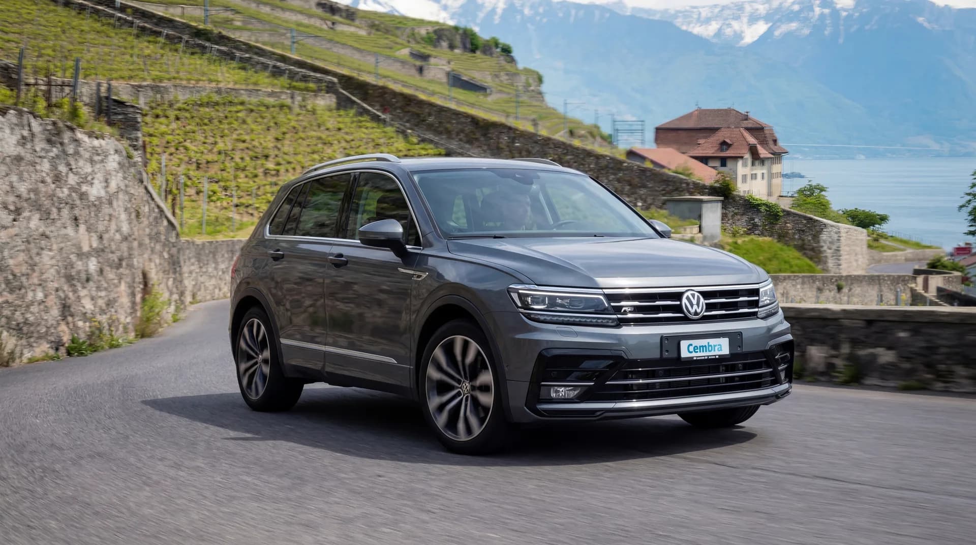 Post Instagram — Tiguan en été à Lavaux